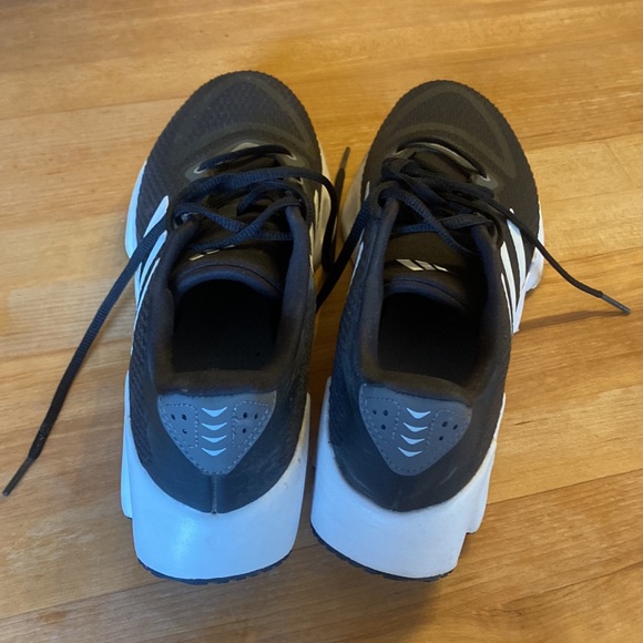Excellent condition sneakers - Picture 3 of 4
